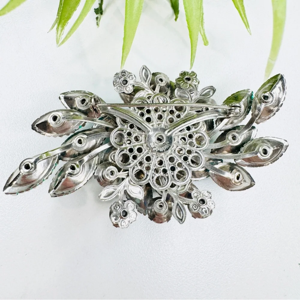 Vintage 50s Judy Lee Peacock Blue Green Rhinestone 3D Layered Spray Brooch